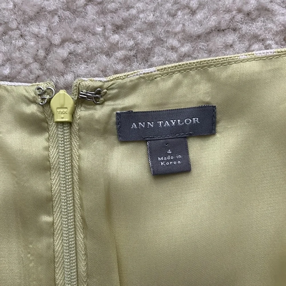 Ann Taylor 100% Silk Dress - Size 4 - Picture 6 of 8